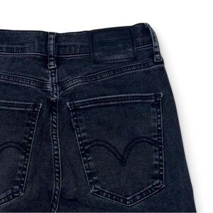 Levi's Women's Skinny Jeans - Dark gray